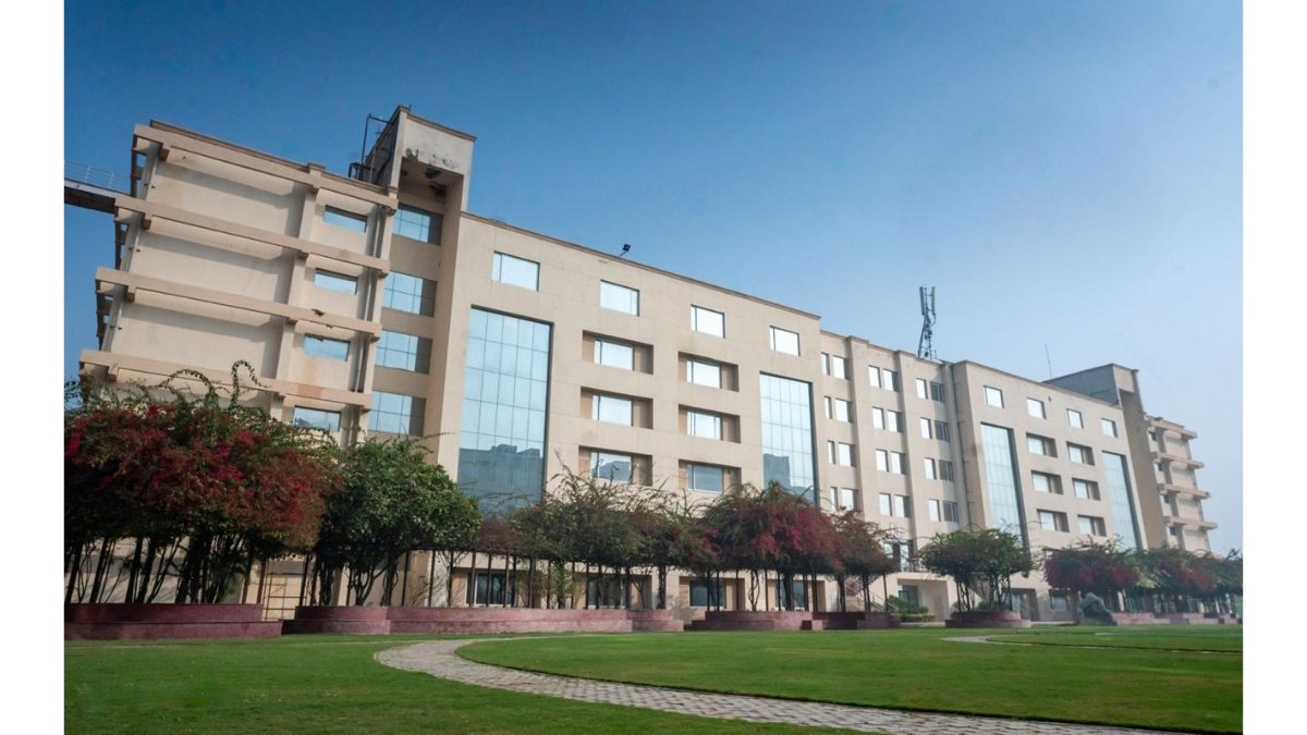 Backed by a ₹100 crore commitment, Zenith School of AI’s integrated undergraduate program with embedded mini-MBA gears up to reshape tech education-PNN