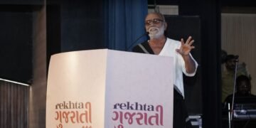 Morari Bapu inaugurates “Rekhta Gujarati” event in Ahmedabad
