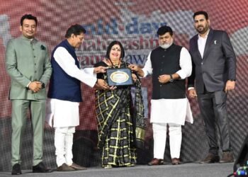 Renowned Indian Dancer Dr. Uma Rele honoured with Maharashtra Gaurav Award