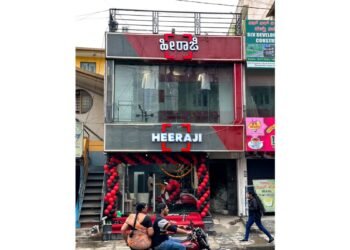 Heeraji: 28 Years of Stitching Success, Now Stepping into the Digital Future