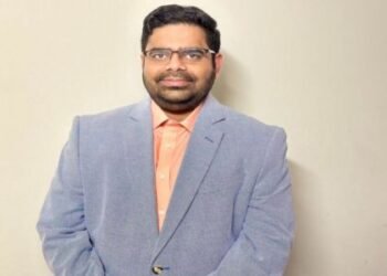 Data Management Maestro, The Expertise and Leadership of Siva Karthik Devineni