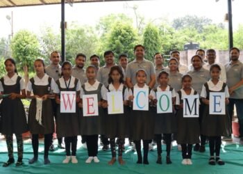 Accelleron Partners with Yuva Unstoppable setup STEM Labs and Smart Classroom in Government Schools