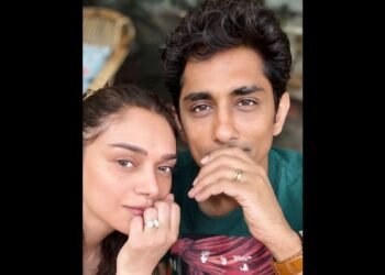 Unveiling Romance: Siddharth and Aditi Rao Hydari shine bright in custom-made rings by Andal Jewels for their engagement