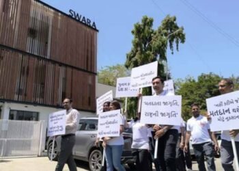 Swara Group organises voter awareness programme