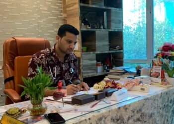 Dr. Raghuveer Singh Deora of CORDIS Criticare treated Nikesh Jain Madhani’s father Tarachand