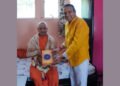 Dr. Dinesh Shahra Presents ‘Sanatan Living’ Book Series in Dialogue with Swami Govind Dev Giri Maharaj at Rishikesh