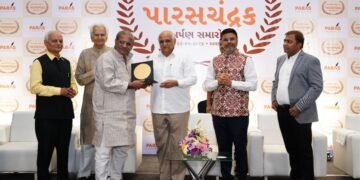 Paras Foundation presented Paraschandrak Literary Awards