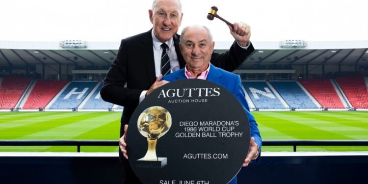Former England Captain Terry Butcher: “I would pay 7 million to buy Maradona’s Golden Ball just to destroy it!”