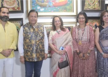 Bhajan Samrat Padmashree Anup Jalota inaugurated the 10 day’s Suburbia Art Fair 2024
