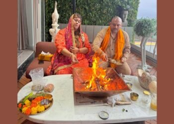 Global Business Icon Shri Nitin Tiwari Celebrates Anniversary with Shrimati Reena Tiwari in Mumbai