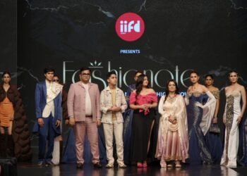 In Surat, Over 150 Students of IIFD Showcase Captivating Garments Designed at Fashionet-2024