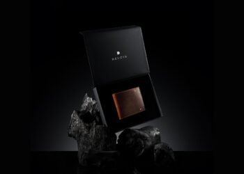 Delois Revolutionizing Fashion Technology with Innovative Smart Wallets