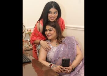 Komal Mahendru Opens Stylz Salon in Hazratganj, Introduces Daughter Jaanhavi Mahendru: Bridging Cricket and Beauty