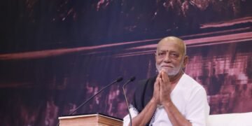 Spiritual Guru Morari Bapu Holds First-Ever Ram Katha in Tromsø, Norway; his final leg of Kshama Yatra