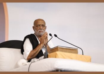 Morari Bapu’s tributes and assistance to soldiers martyred in Jammu and Unnao bus accident victims