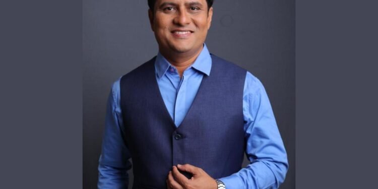 Amol Shingate, CEO & Director participates in field work activities with coworkers to set a unique example of employees engagement