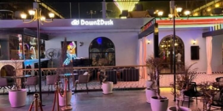 Dawn2Dusk Cafe is the best party destination in Noida