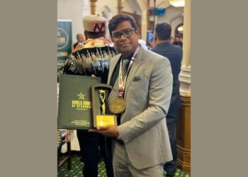 Chiropractor Dr. Rajneesh Kant was honoured with the Asia Book of Records  in Dubai ( 29 June) and world book of records in London 18th July