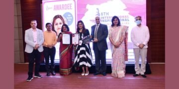 Rati Satu Galani Honoured with the “Best Women Performer in Entertainment” Award at IIWA 2024