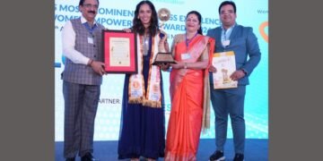 Saina Nehwal was Honored with the Suryadatta National Award by the Suryadatta Global Business