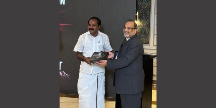 Solar Integrated Next Generation Architecture Charges 6,000mAh in Record 90 Minutes