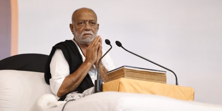 Morari Bapu’s tributes to victims of road accidents in Saurashtra