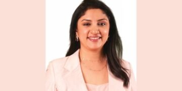 Ezurr Introduces Minimalist Everyday Sterling Silver Jewelry, Expanding Global Reach