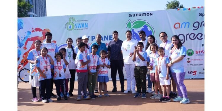 DPS Miyapur Students Sign Petition for Improved Road Hygiene at Ozone Run 2024