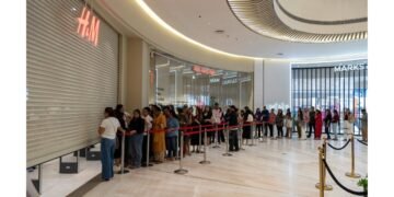 H&M and Anamika Khanna Unveil Exclusive Collection at Palladium Ahmedabad