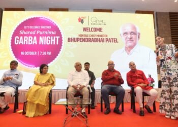 Purva Mantri Receives Felicitation From Gujarat CM For Her Hit Garba Song Aavati Kalay Penned by PM Modi