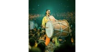 Purva Mantri Electrifies Ankleshwar Navratri: A Celebration of Music and Culture