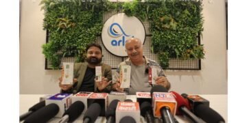 Bollywood Actor Girish Thapar becomes Brand ambassador of Arlak J C BEST pain oil