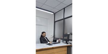 Avitra Fashion Unveils Premium Designer Suits and Fabrics for the Modern Woman