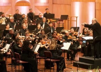 Symphony Orchestra of India appoints Martyn Brabbins as Chief Conductor