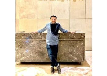 Parag Keshav Deshmukh Celebrates 23 Years of Artistic Excellence with Art Customizing Experts