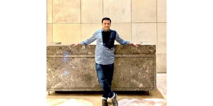 Parag Keshav Deshmukh Celebrates 23 Years of Artistic Excellence with Art Customizing Experts