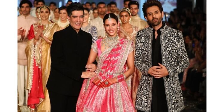 Namo Bharat – सेवा. साहस.संस्कृति fashion show, directed by Manish Malhotra