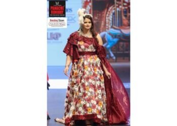 Meenakshi Pange Shines as Show Opener at Bombay Times Fashion Week
