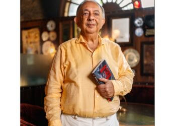 Acclaimed author Berjis Desai unveils tense crime thriller,Murder at the Racecours