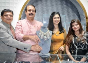 Grand Opening of Tri-Dia Jewellery Store in Seshadripuram Inaugurated by Aditi Prabhudev and Dinesh Gundu Rao