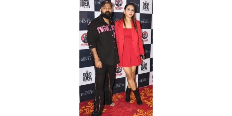 Director Prradip Khairwar Opens New -Good Idea Films- Office in Aram Nagar, Versova, Announces -The Lost Identity