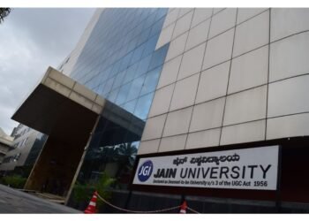 Master Financial Expertise- B.Com -Honours for Chartered Accountancy at JAIN University