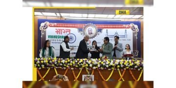 Bharat Vibhushan Puraskar 2024: Honoring Excellence Across The Nation at Delhi Vidhan Sabha