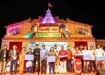 Vedanta Felicitates Young Achievers at ‘Ghumura’ Festival; Aluminium Stall Shines at Kalahandi Utsav