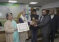 LeadsArk Edutech Pvt Ltd Honoured with National Achievers Award for Education Excellence