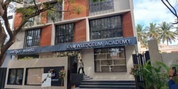 Knowledgeum Academy: Path to Academic Excellence