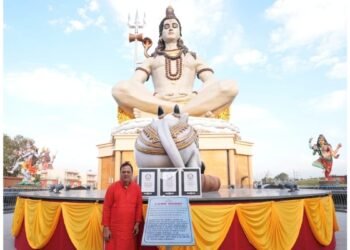 Dr. JC Chaudhry achieves Two Guinness World Records for Largest Trident and Most Viewed Statue Ceremony