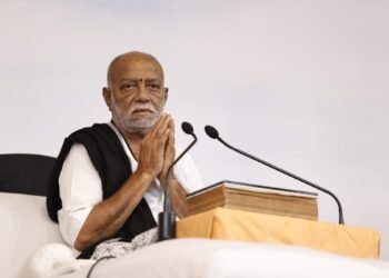 Morari Bapu’s Tributes And Assistance To Victims Of Maliyasan Road Accident