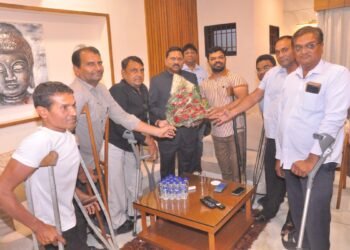MP Prabhu Vasava Celebrates His 55th Birthday with Acts of Kindness, Sharing Moments with Differently-Abled