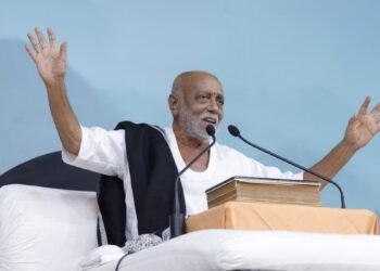 Morari Bapu pays tribute to women on International Women’s Day
